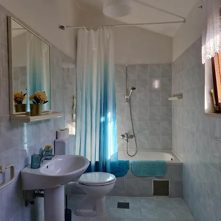 בית נופש Swim And Climb Baska House - Island Krk