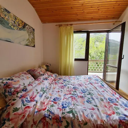 Swim And Climb Baska House - Island Krk *