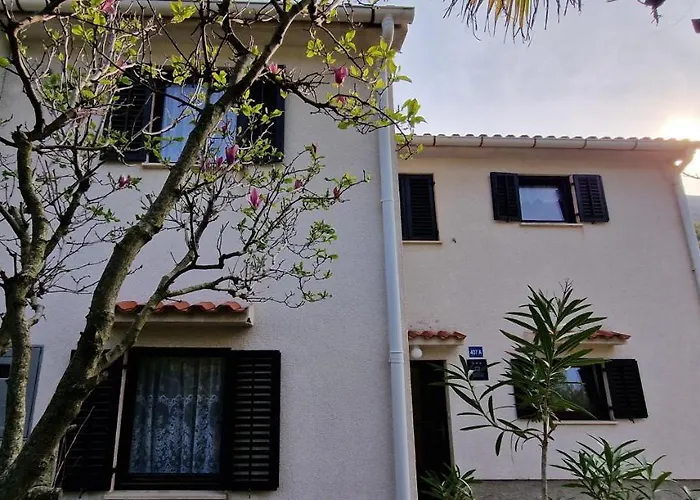 Swim And Climb Baska House - Island Krk *