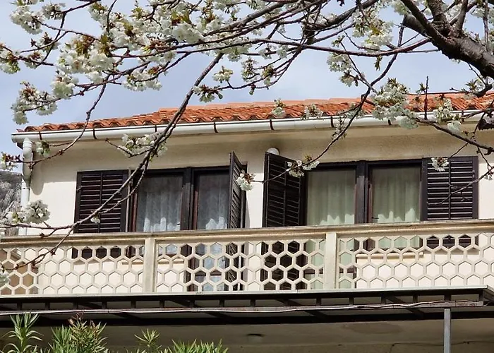 Swim And Climb Baska House - Island Krk